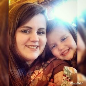 Meet your Posher, Lea